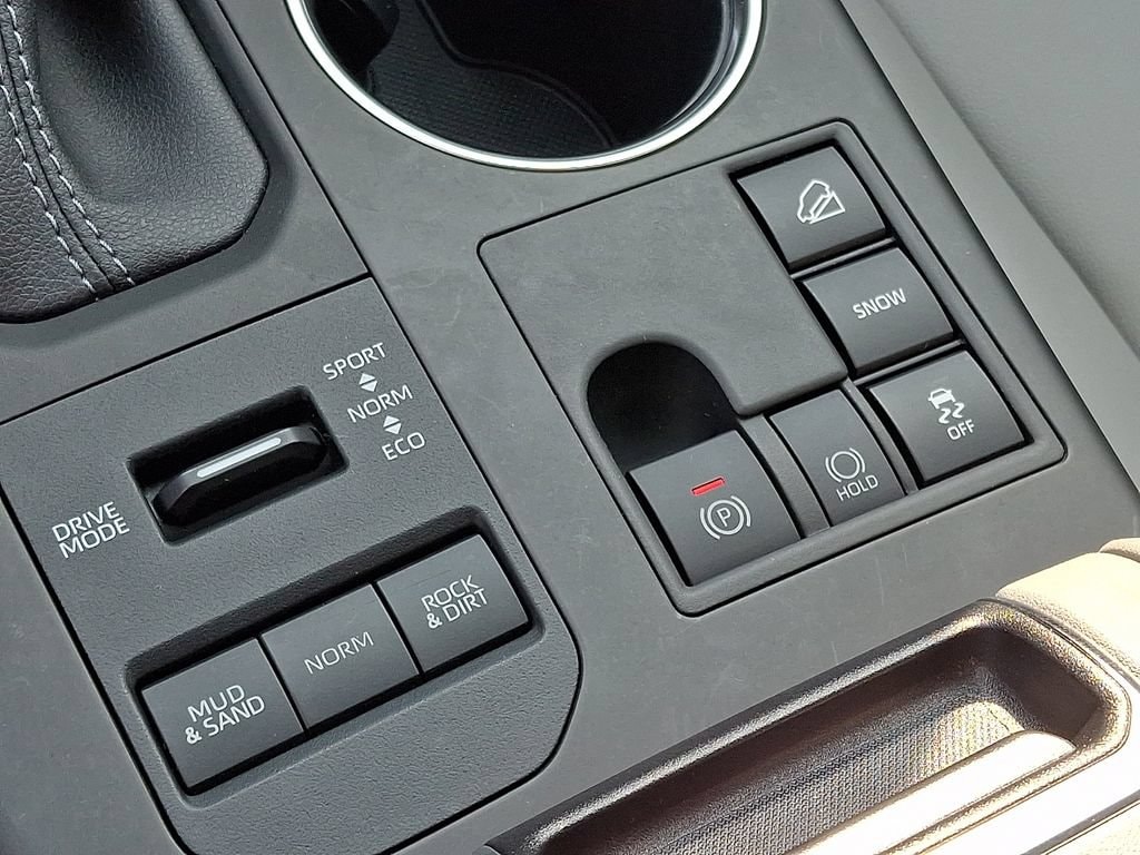 2023 Toyota Highlander XLE - Photo 25