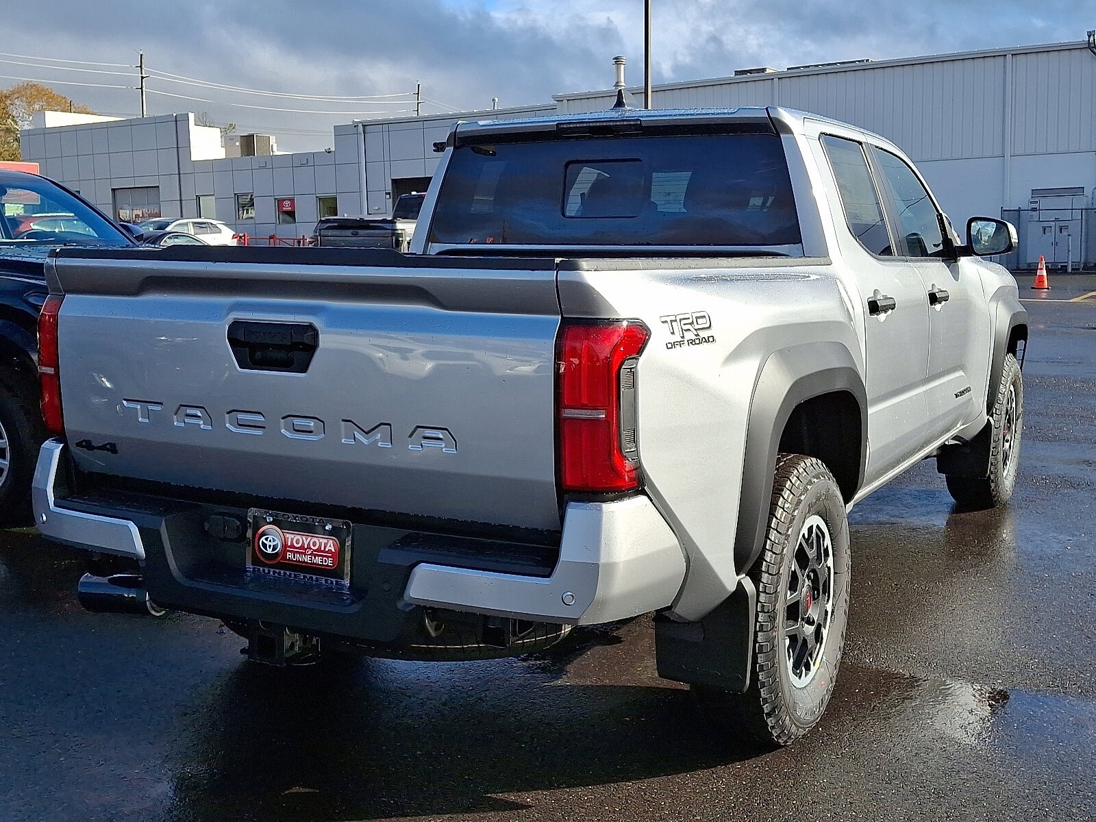 2025 Toyota Tacoma TRD Off-Road 4x4 Double Cab photo 4