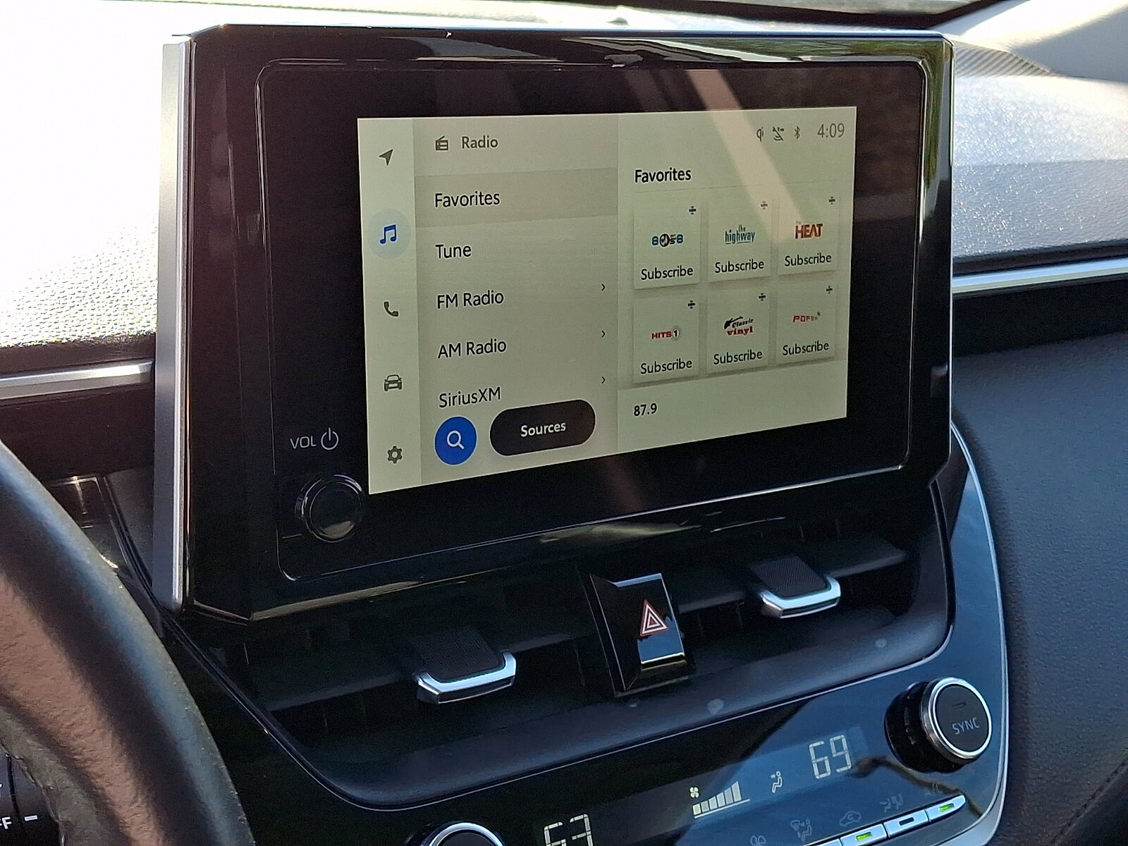 2024 Toyota Corolla Cross XLE - Photo 20