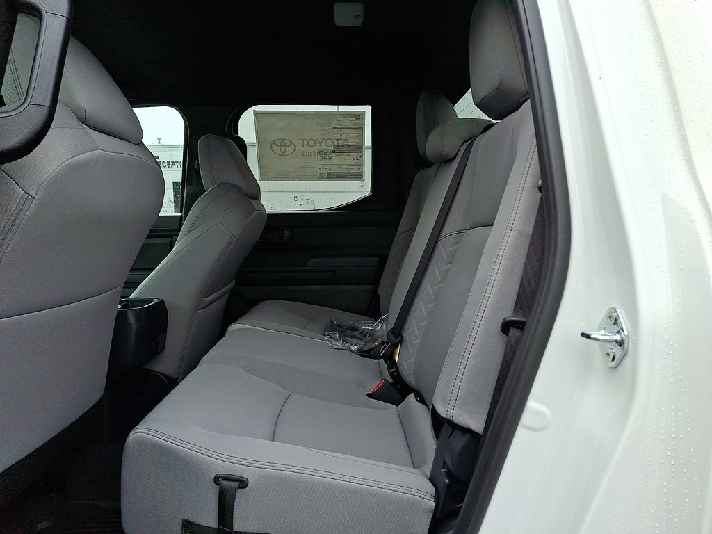 2026 Toyota Tacoma SR5 - Photo 6