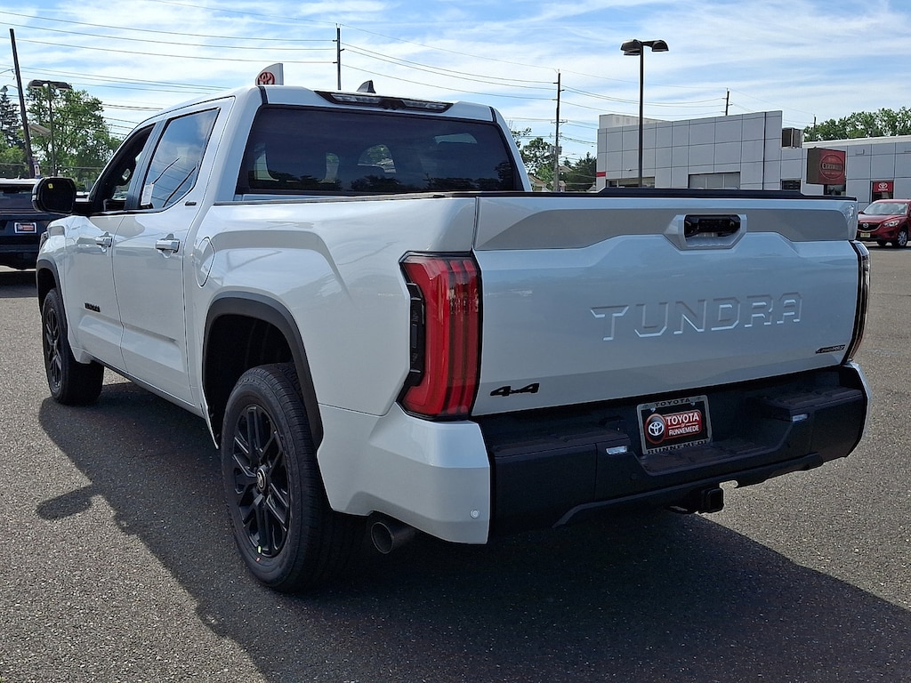 New 2026 Toyota Tundra i-FORCE MAX Limited LIMITED CREWMAX 5.5