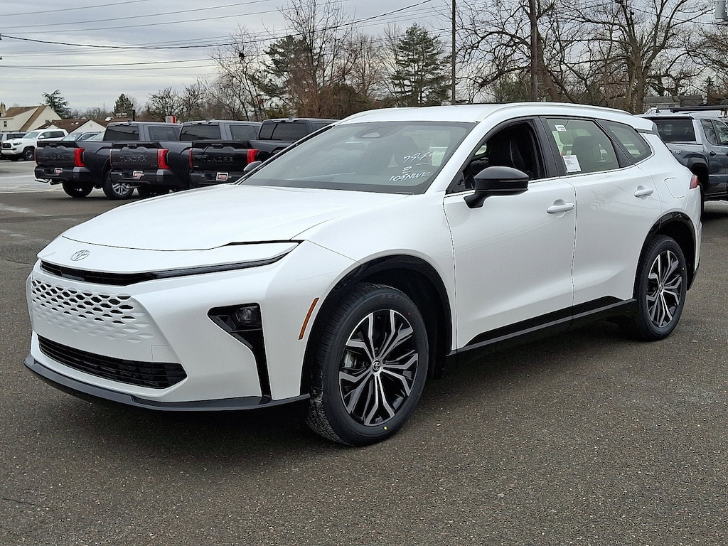 New 2025 Toyota Crown Signia XLE XLE