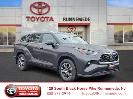 2023 Toyota Highlander XLE Sport Utility 2023 Toyota Highlander XLE Sport Utility