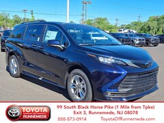 2026 Toyota Sienna XLE 7 PASSENGER