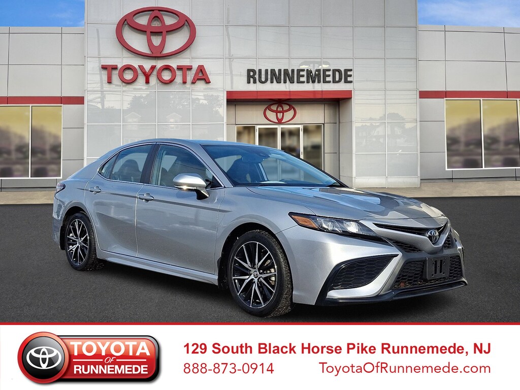 Certified 2023 Toyota Camry SE Car
