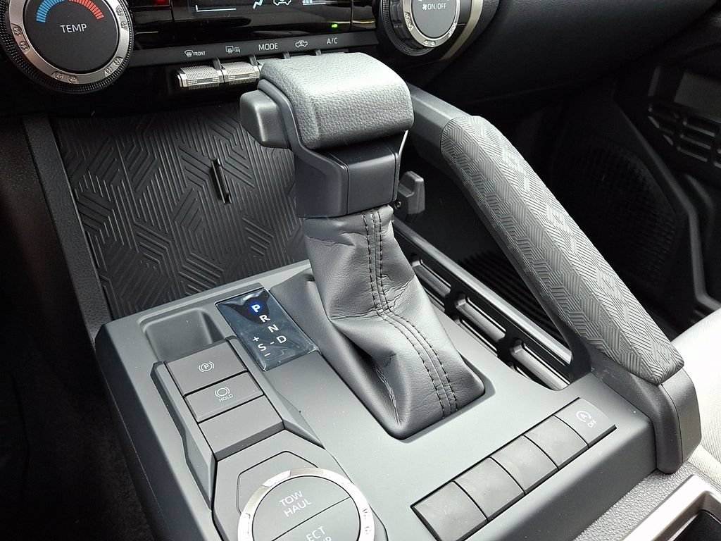 2026 Toyota Tacoma SR5 - Photo 8