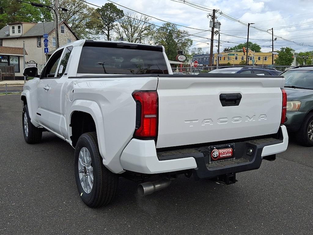 New 2026 Toyota Tacoma SR5 4X2 XTRACAB