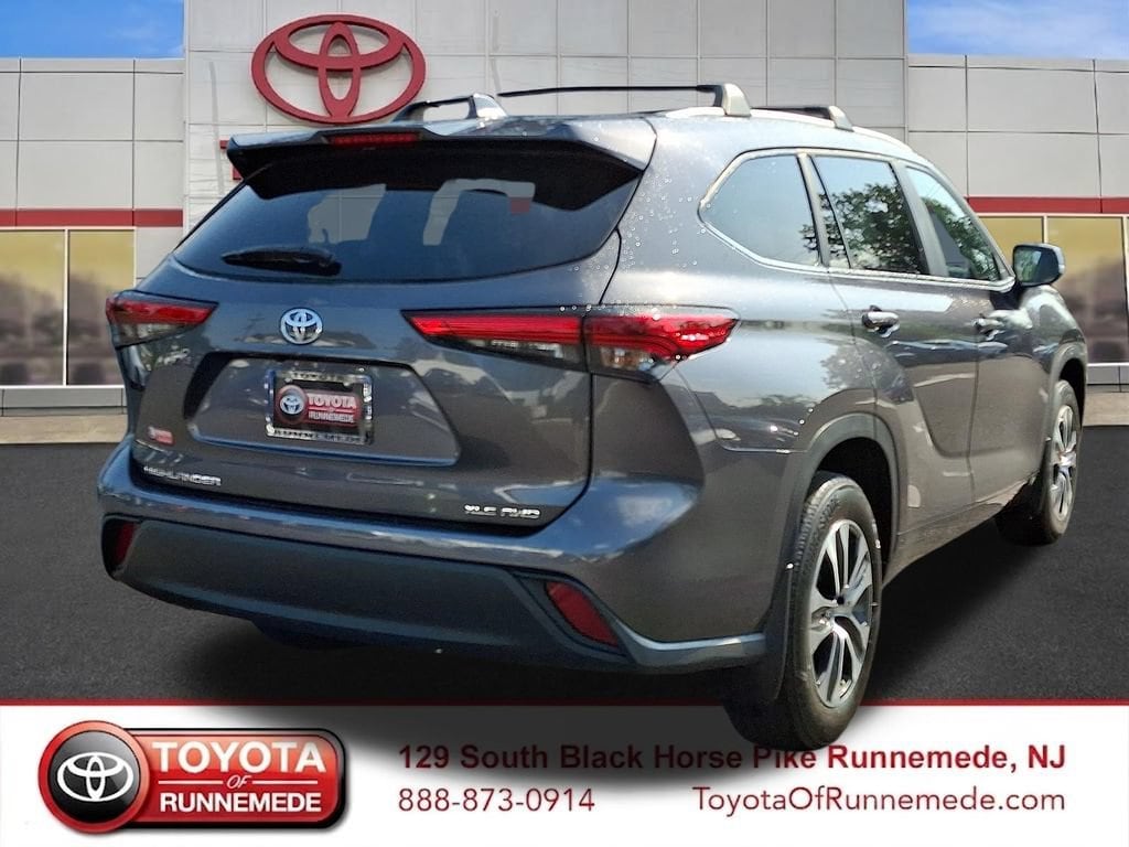 2023 Toyota Highlander XLE - Photo 6