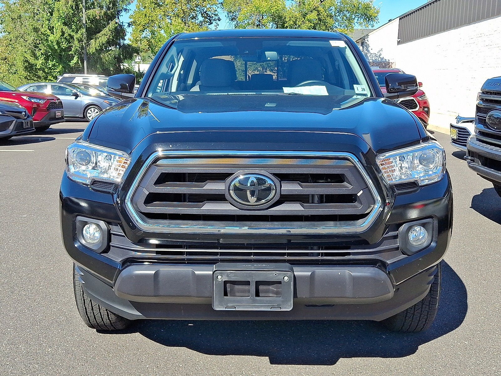 2023 Toyota Tacoma SR5 photo 2