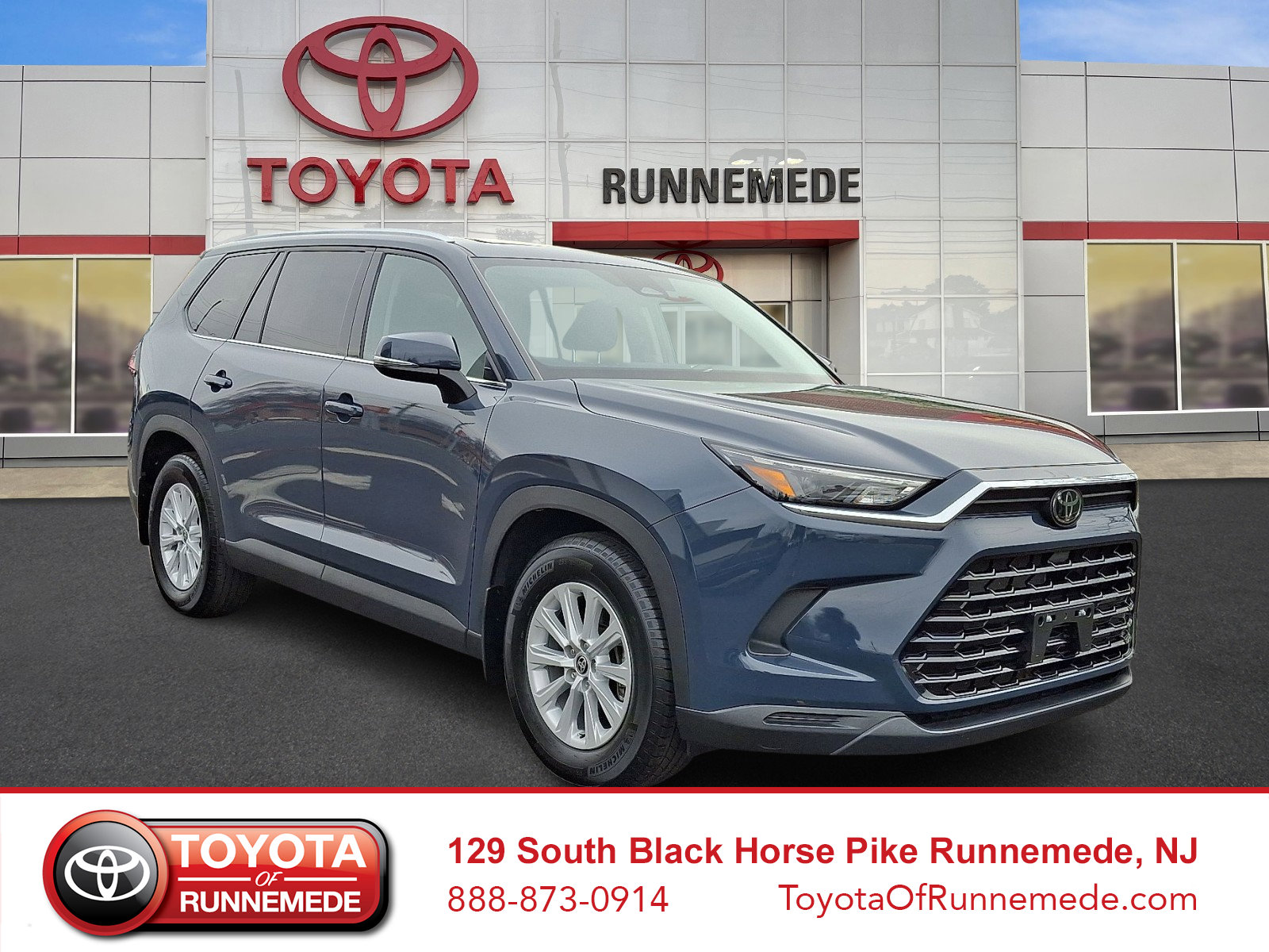 2024 Toyota Grand Highlander XLE's photo