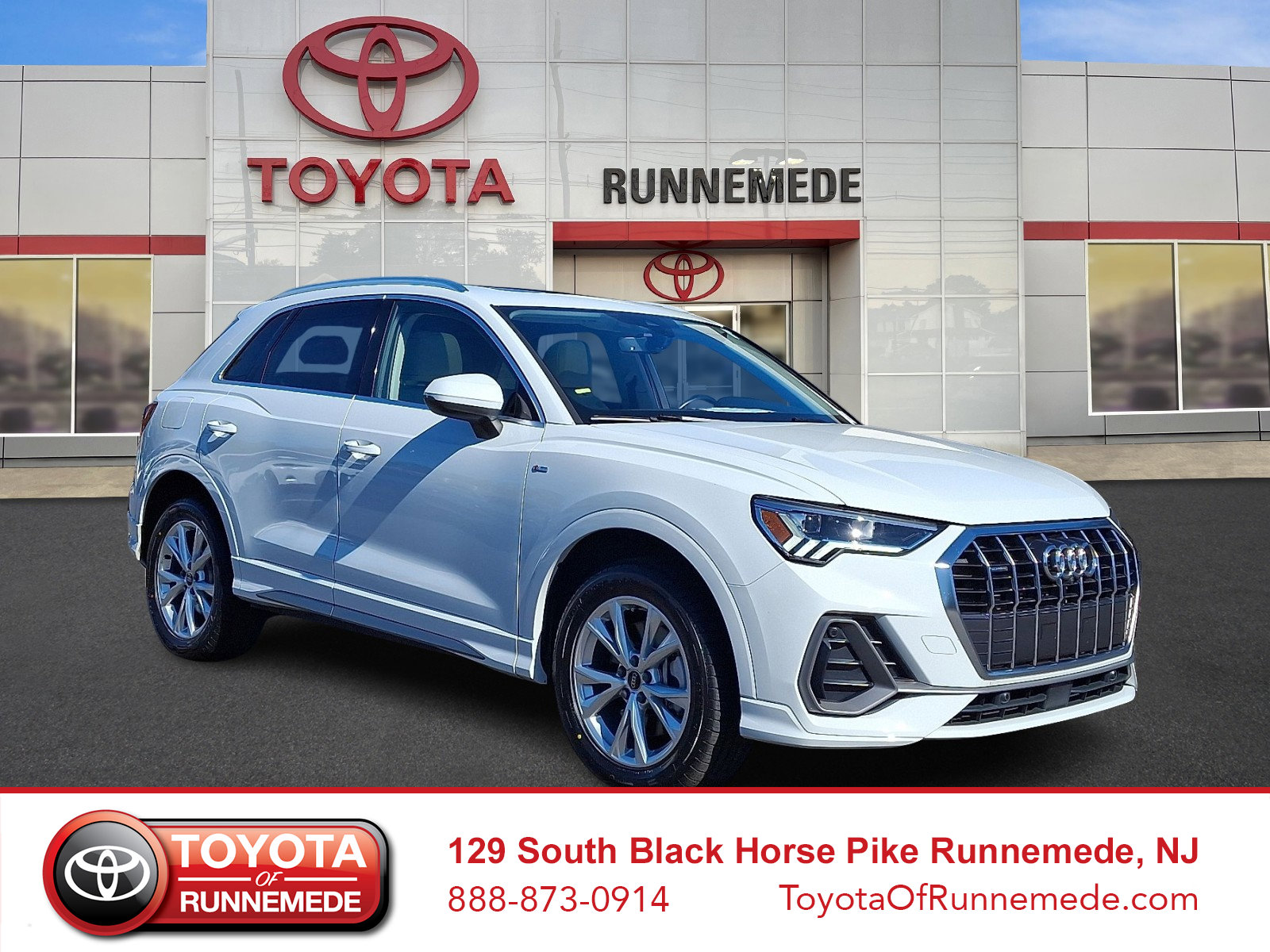 2024 Audi Q3 S Line Premium Plus's photo