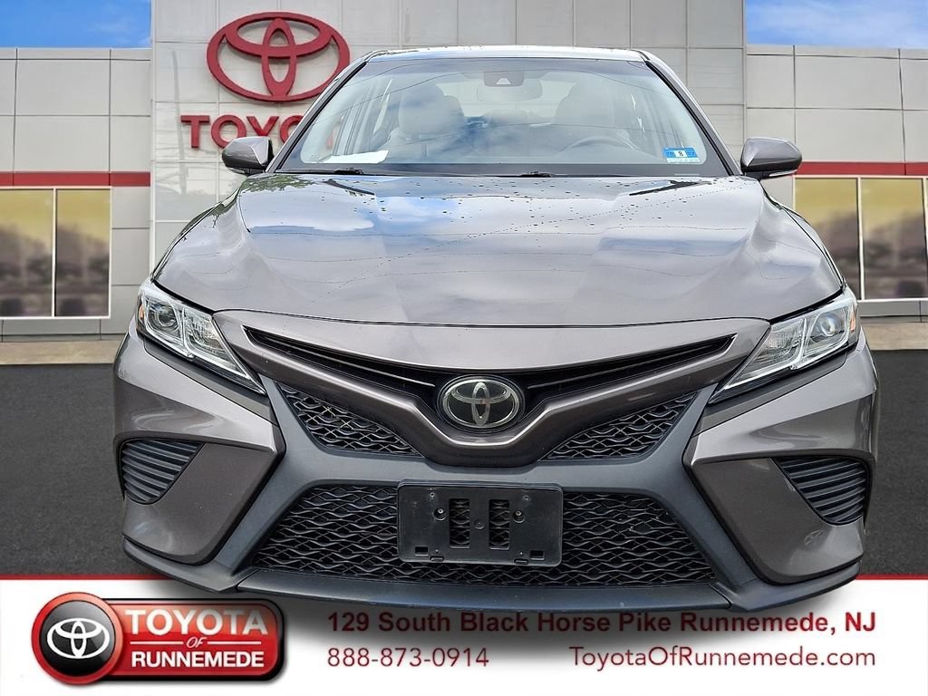 Used 2018 Toyota Camry SE with VIN 4T1B11HK7JU081456 for sale in Runnemede, NJ
