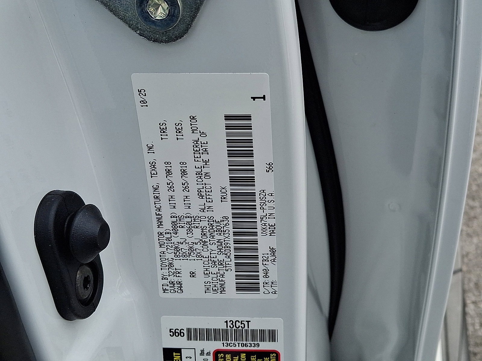 2026 Toyota Tundra SR5 - Photo 13