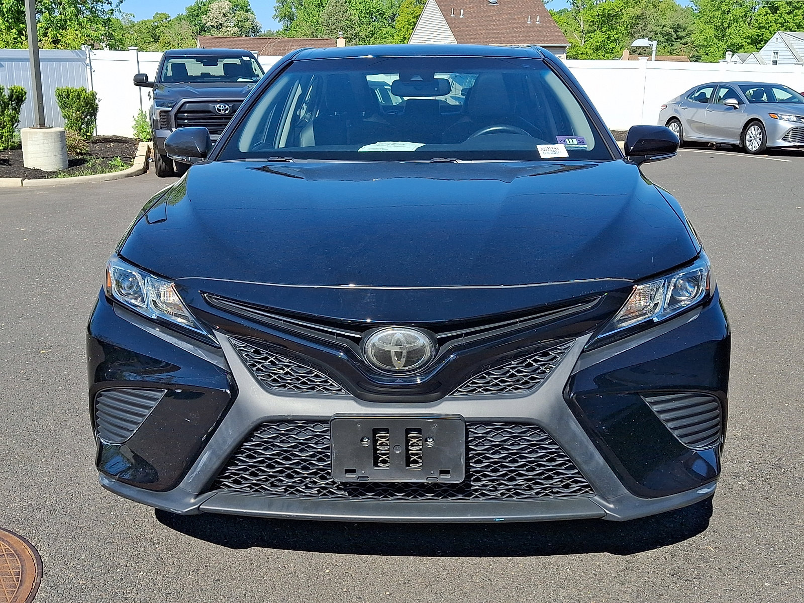 Used 2018 Toyota Camry SE with VIN 4T1B11HK3JU021593 for sale in Runnemede, NJ