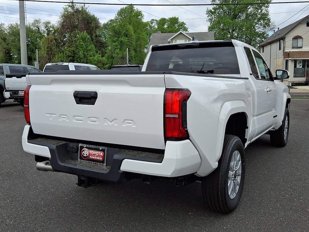 New 2026 Toyota Tacoma SR5 4X2 XTRACAB