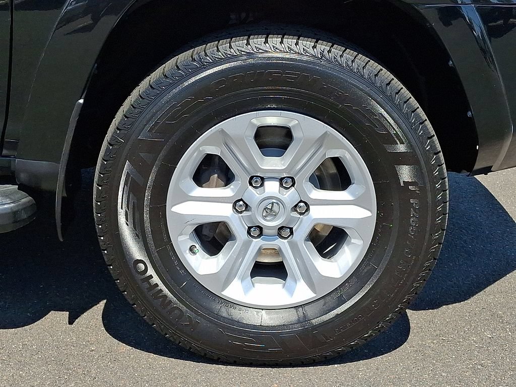 2023 Toyota 4Runner SR5 - Photo 8