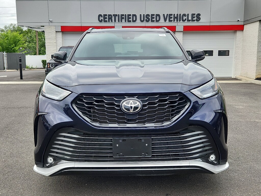 Used 2023 Toyota Highlander XSE Sport Utility