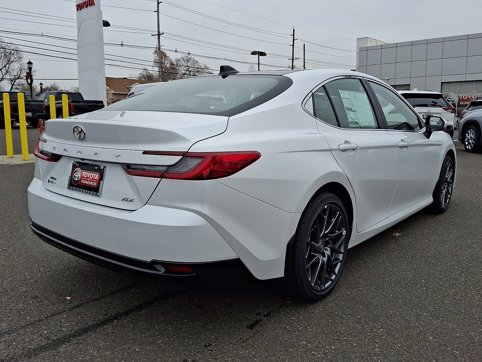 2026 Toyota Camry XLE photo 4