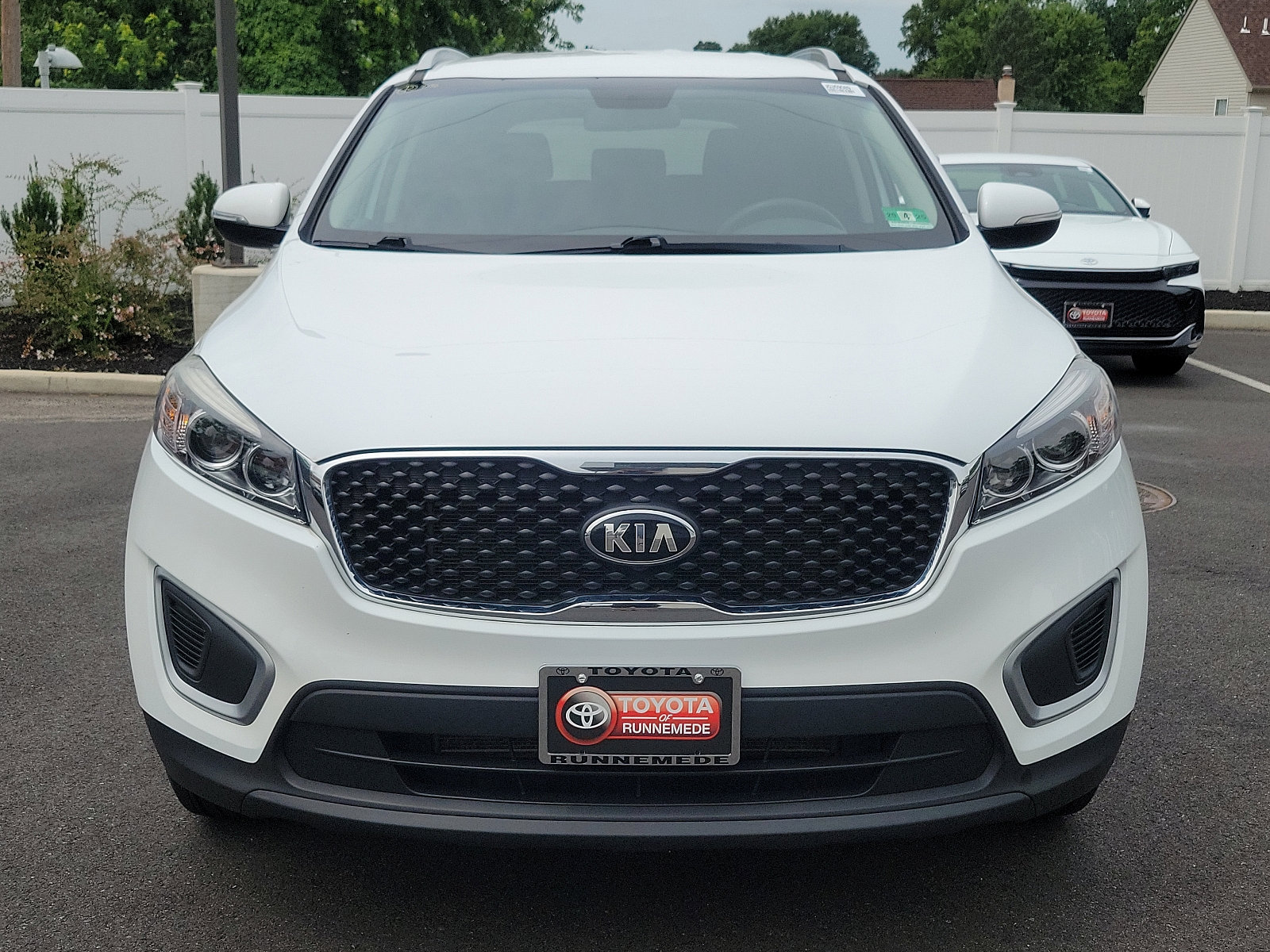 Used 2018 Kia Sorento LX with VIN 5XYPGDA37JG359089 for sale in Runnemede, NJ