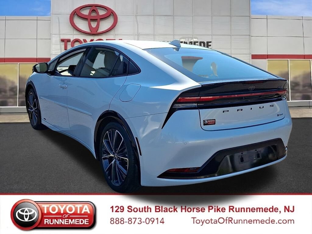 Certified 2024 Toyota Prius XLE Hatchback