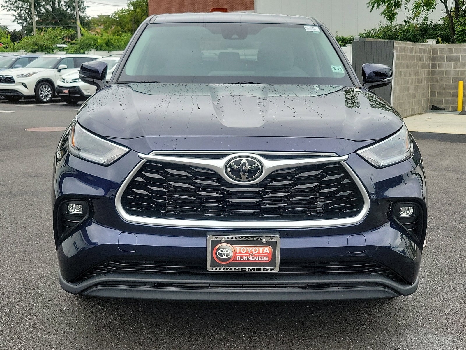 Certified 2021 Toyota Highlander LE with VIN 5TDBZRBH9MS148351 for sale in Runnemede, NJ