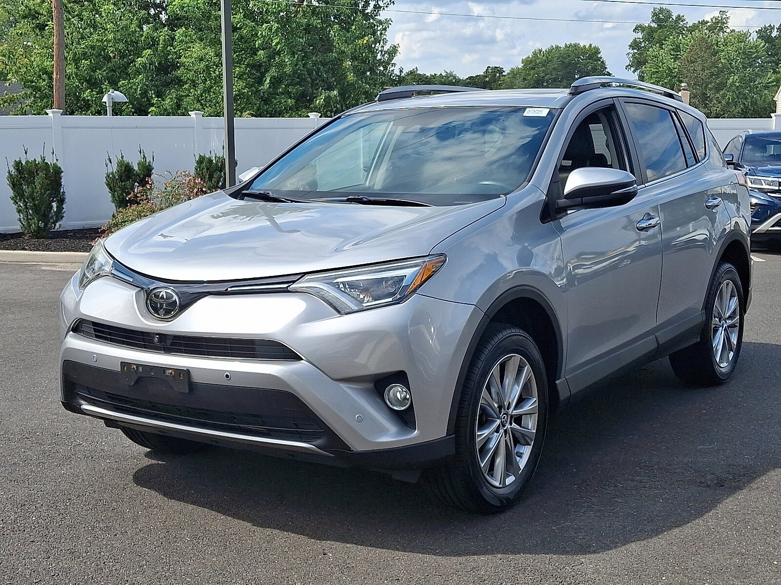 2018 Toyota RAV4 Limited photo 2