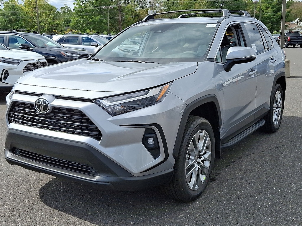 New 2025 Toyota RAV4 XLE Premium XLE PREM AWD SUV