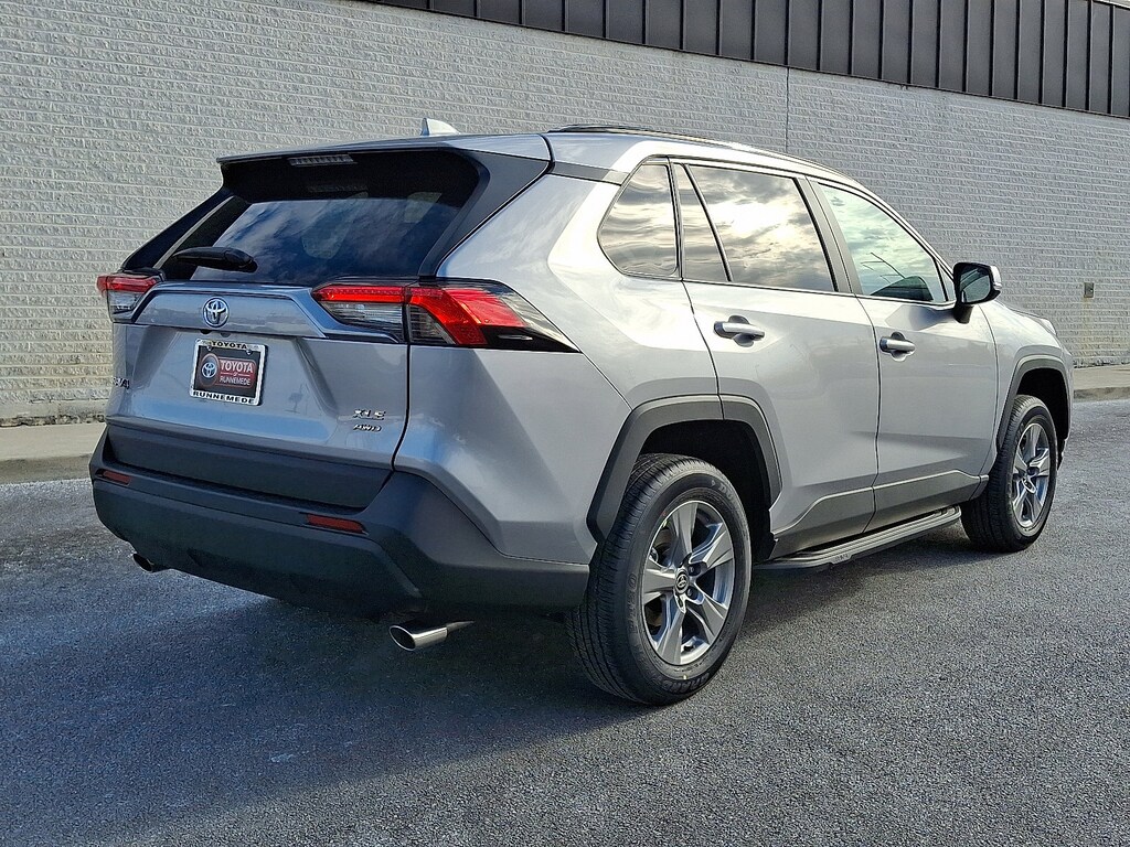 New 2025 Toyota RAV4 XLE XLE AWD SUV