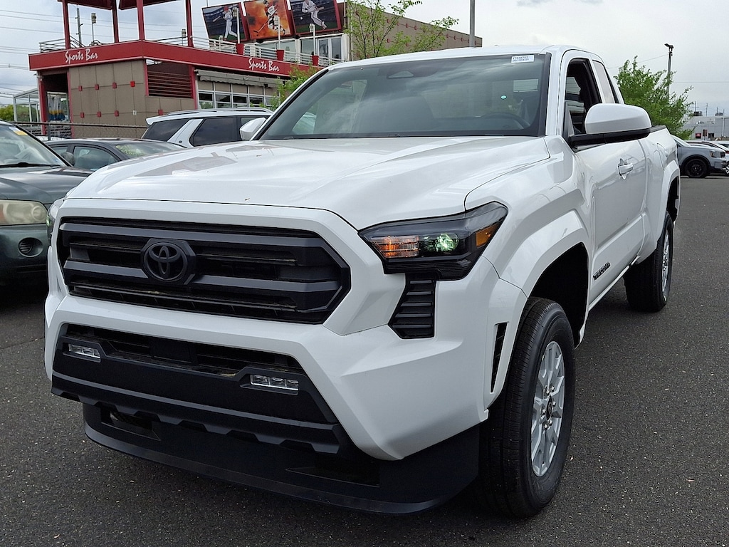 New 2026 Toyota Tacoma SR5 4X2 XTRACAB