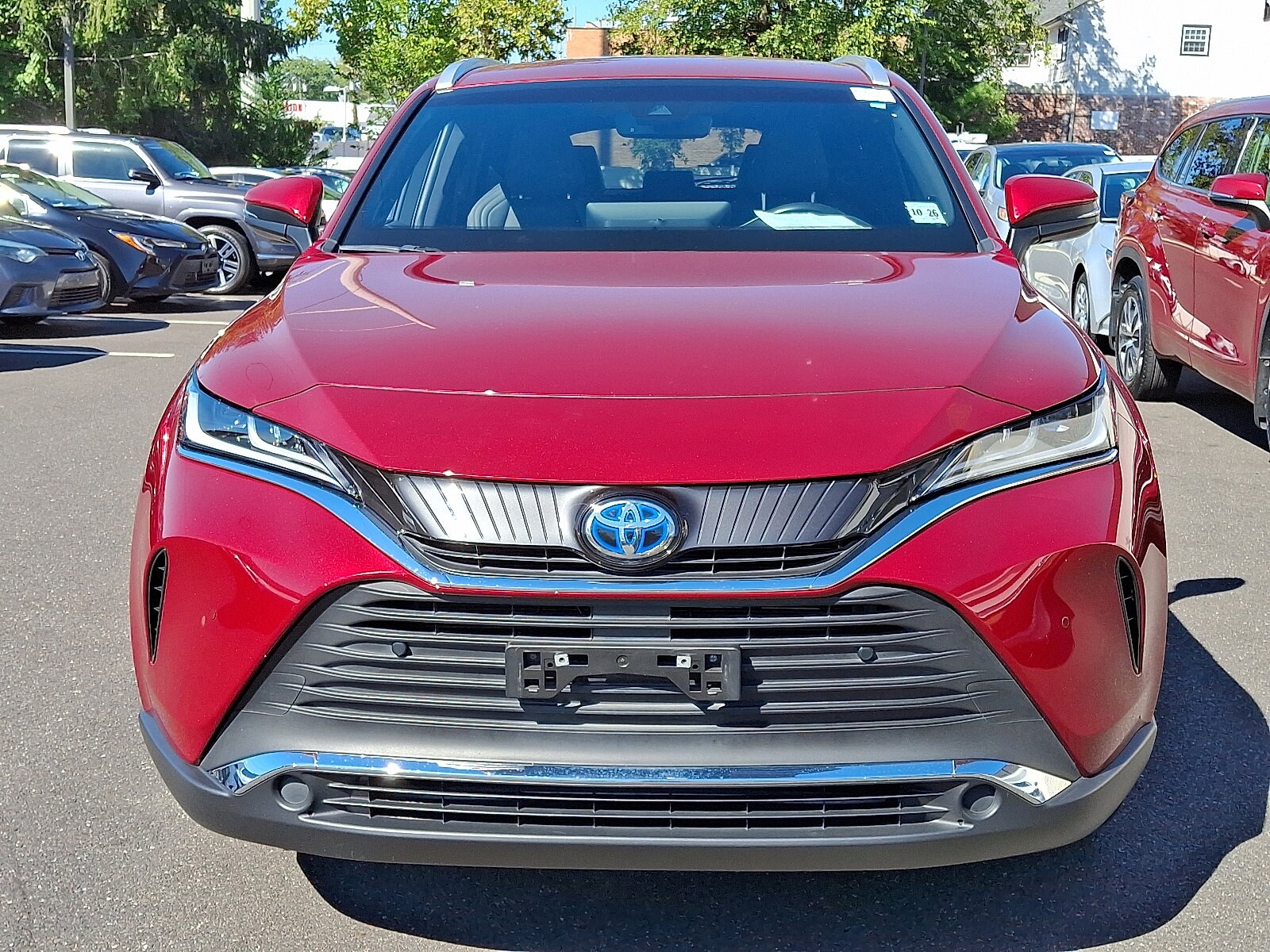 2021 Toyota Venza XLE photo 2
