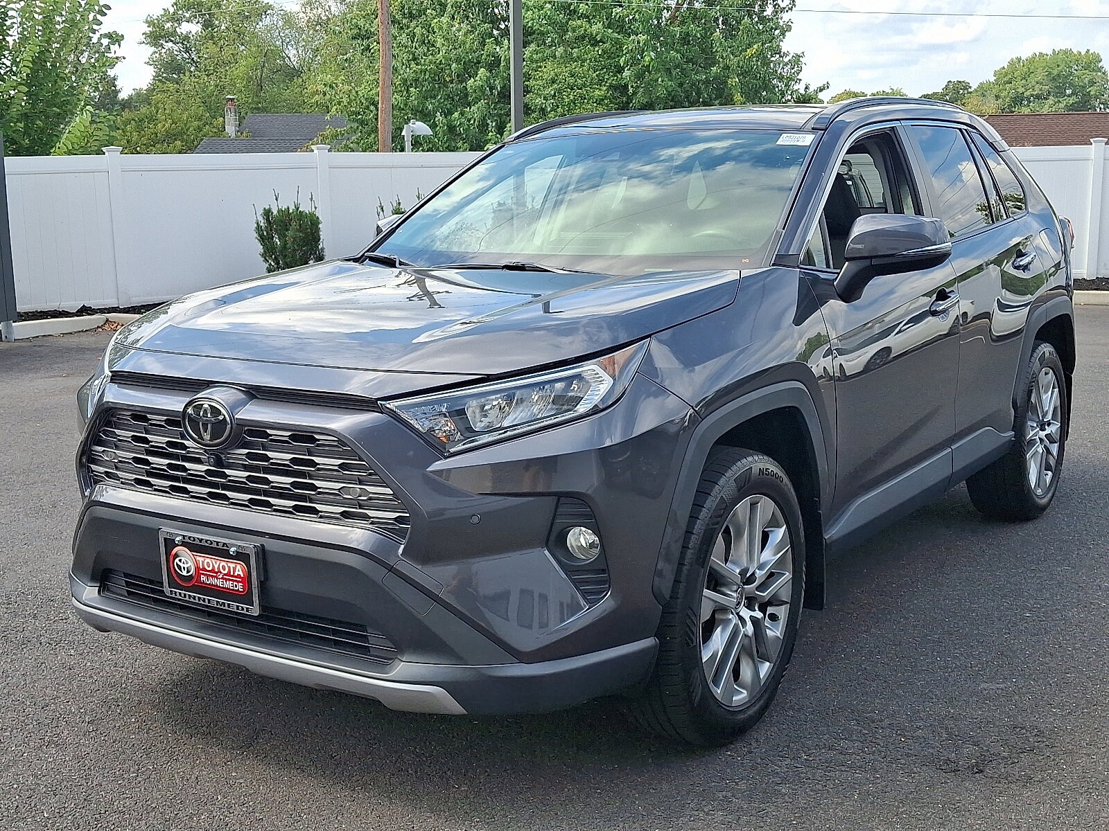 2020 Toyota RAV4 Limited photo 2