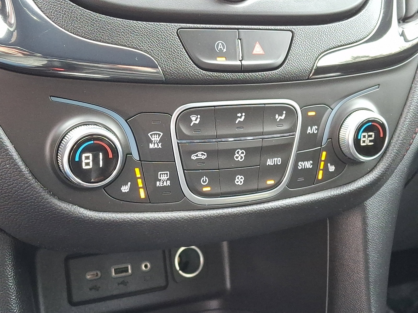 2023 Chevrolet Equinox RS - Photo 18