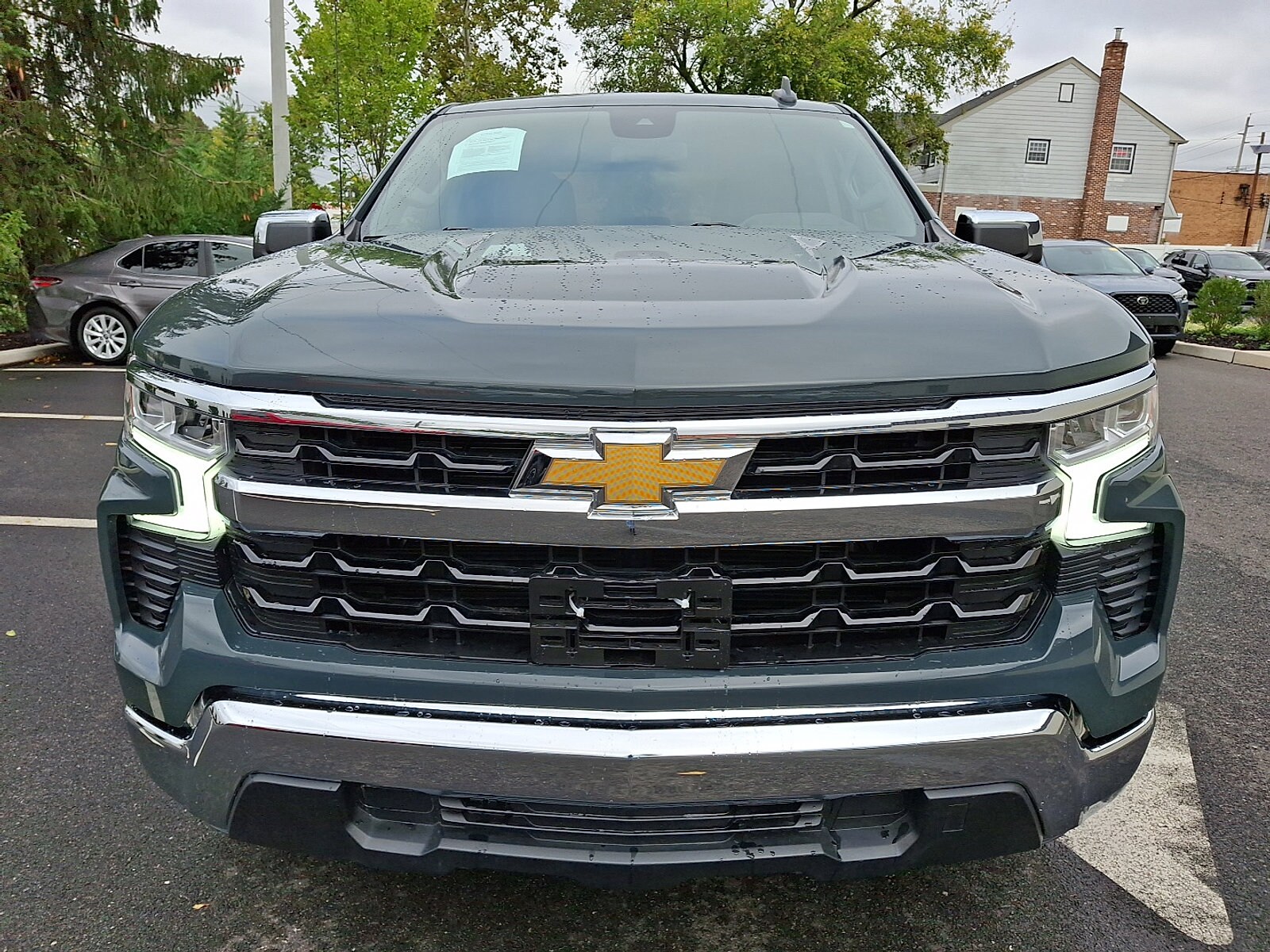 2025 Chevrolet Silverado 1500 LT photo 2