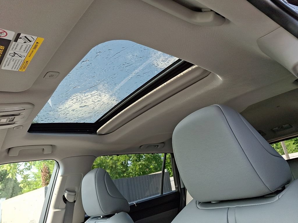2023 Toyota Highlander XLE - Photo 15