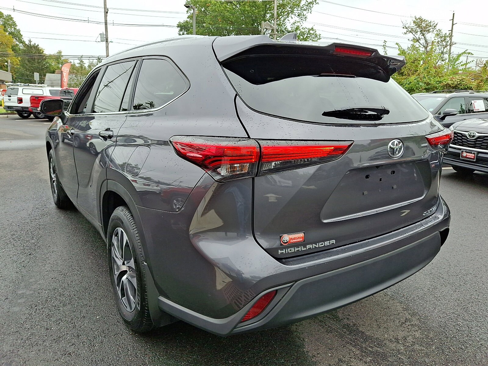 2023 Toyota Highlander Limited Platinum XLE XSE photo 2