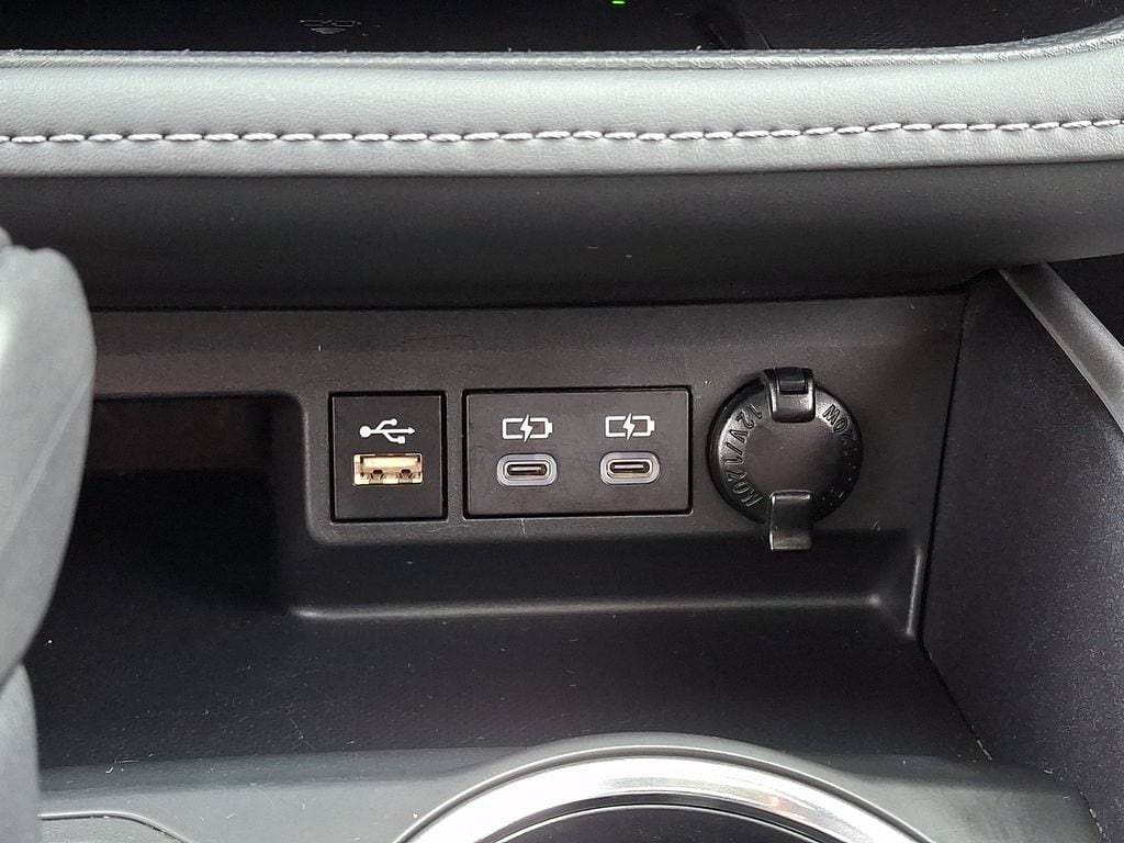 2025 Toyota Highlander XSE - Photo 13