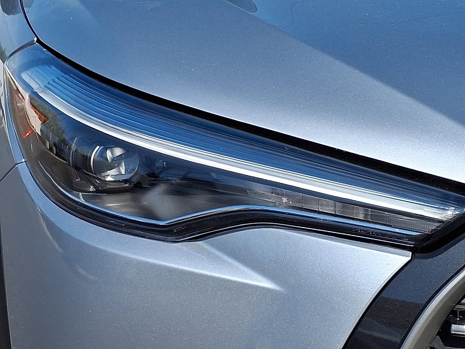 2024 Toyota Corolla Cross XLE - Photo 9