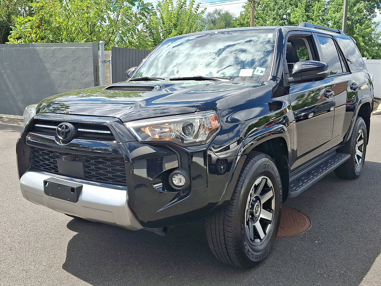2023 Toyota 4Runner TRD Premium photo 2