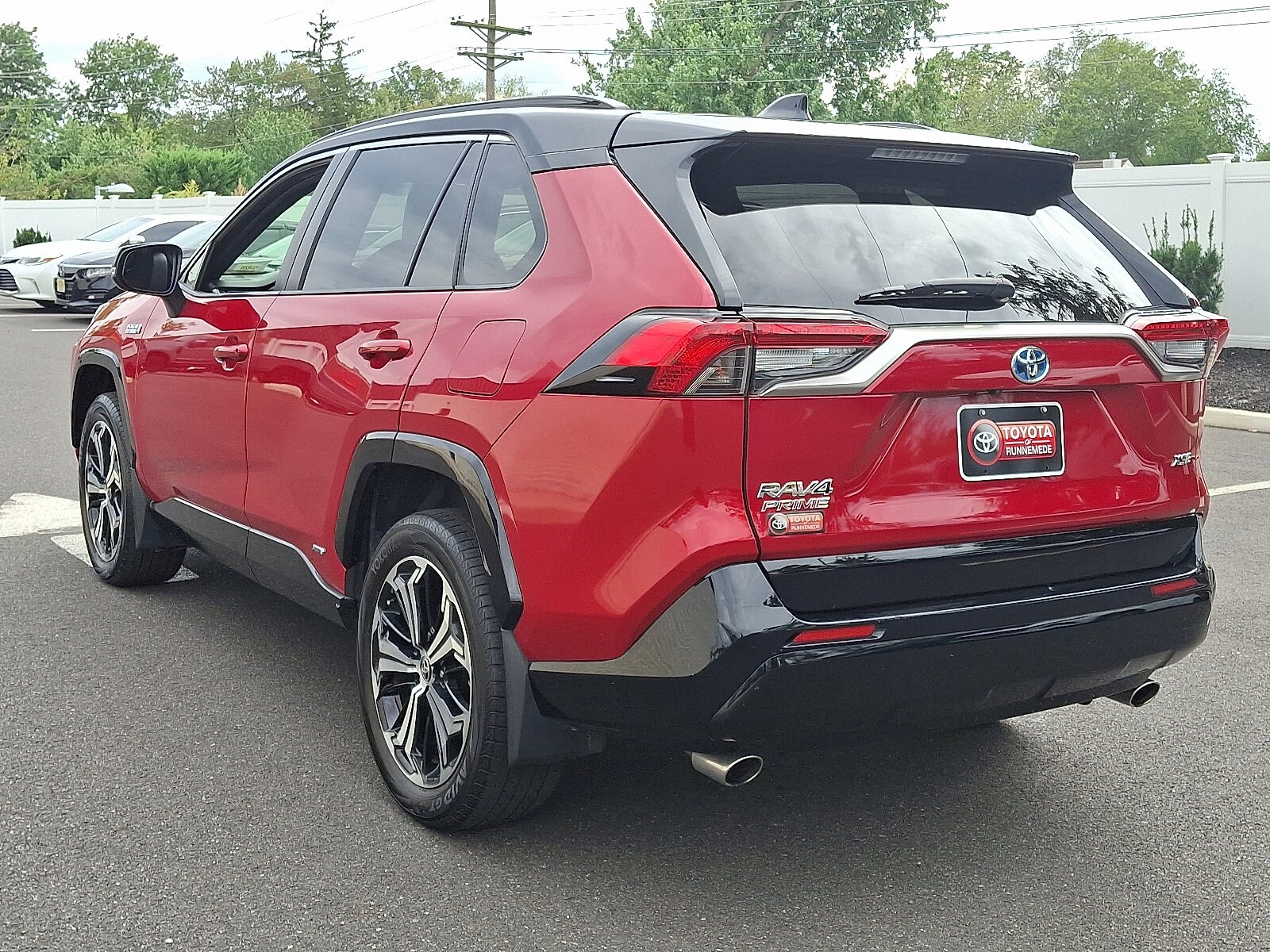 2023 Toyota RAV4 Prime XSE photo 4