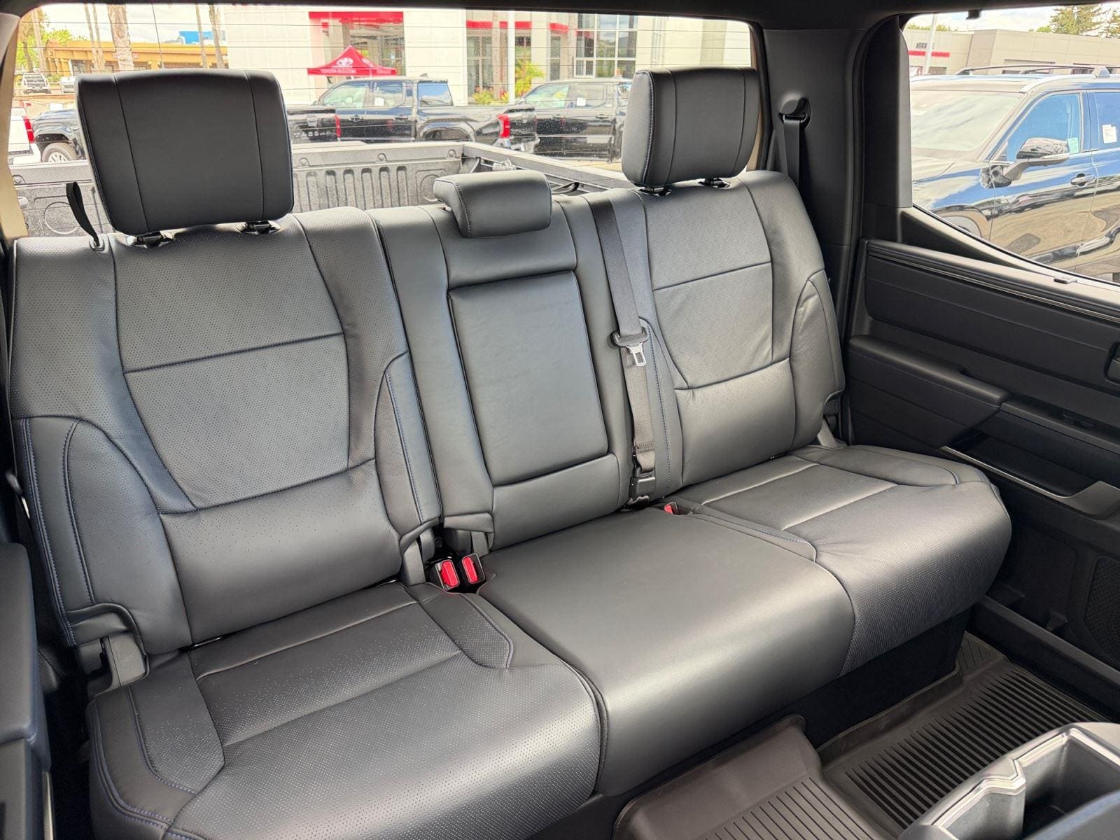 2026 Toyota Tundra Platinum - Photo 40