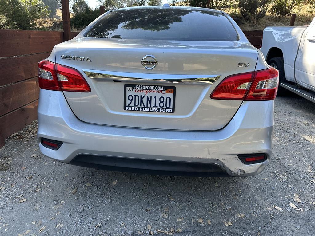 2016 Nissan Sentra SV's photo