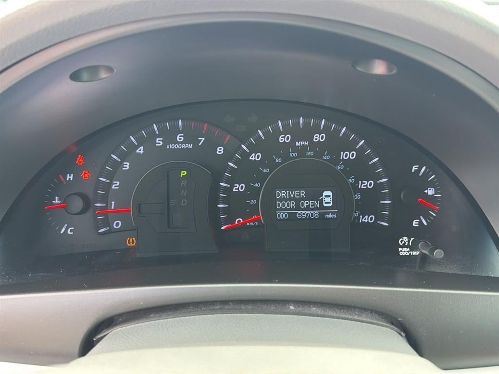 2010 Toyota Camry's photo