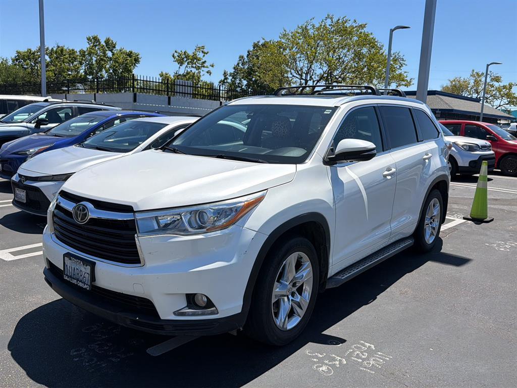 2014 Toyota Highlander's photo