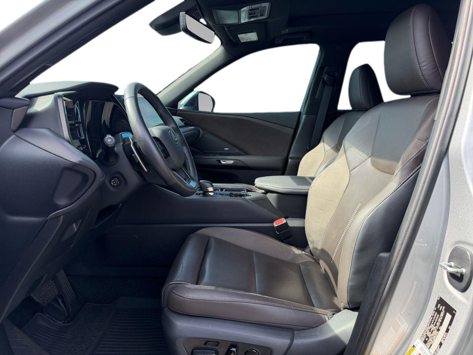2024 Lexus TX 350 - Photo 13