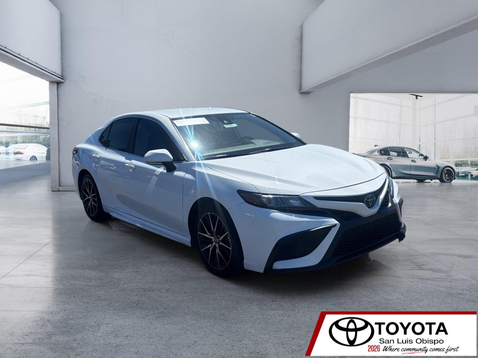2023 Toyota Camry Sedan 