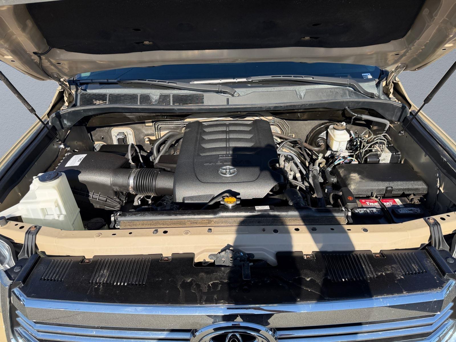 2017 Toyota Tundra SR5 - Photo 10