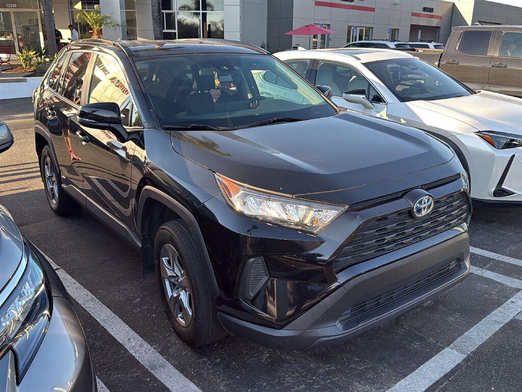 2022 Toyota RAV4 LE