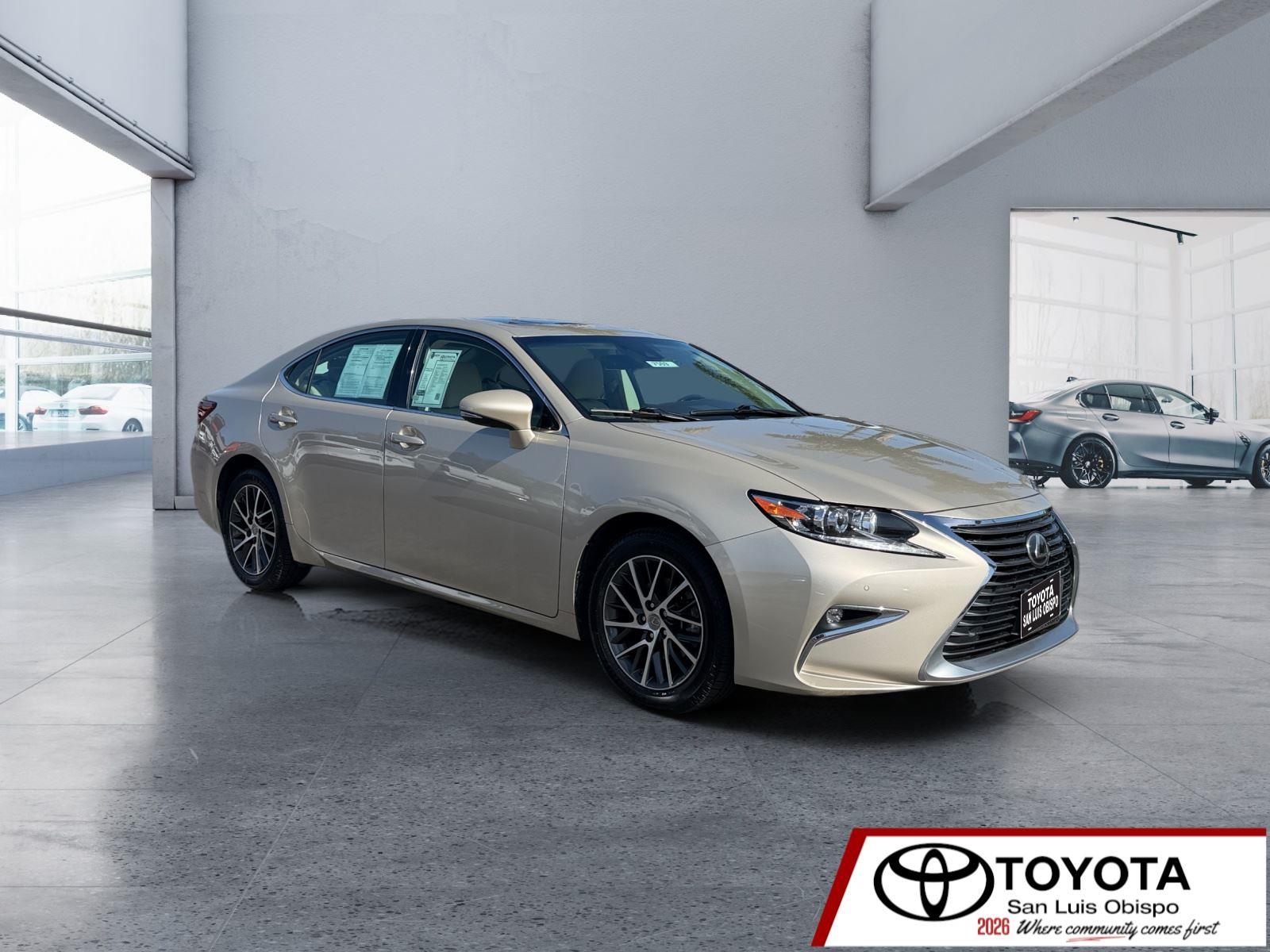 2017 Lexus ES 350 350's photo