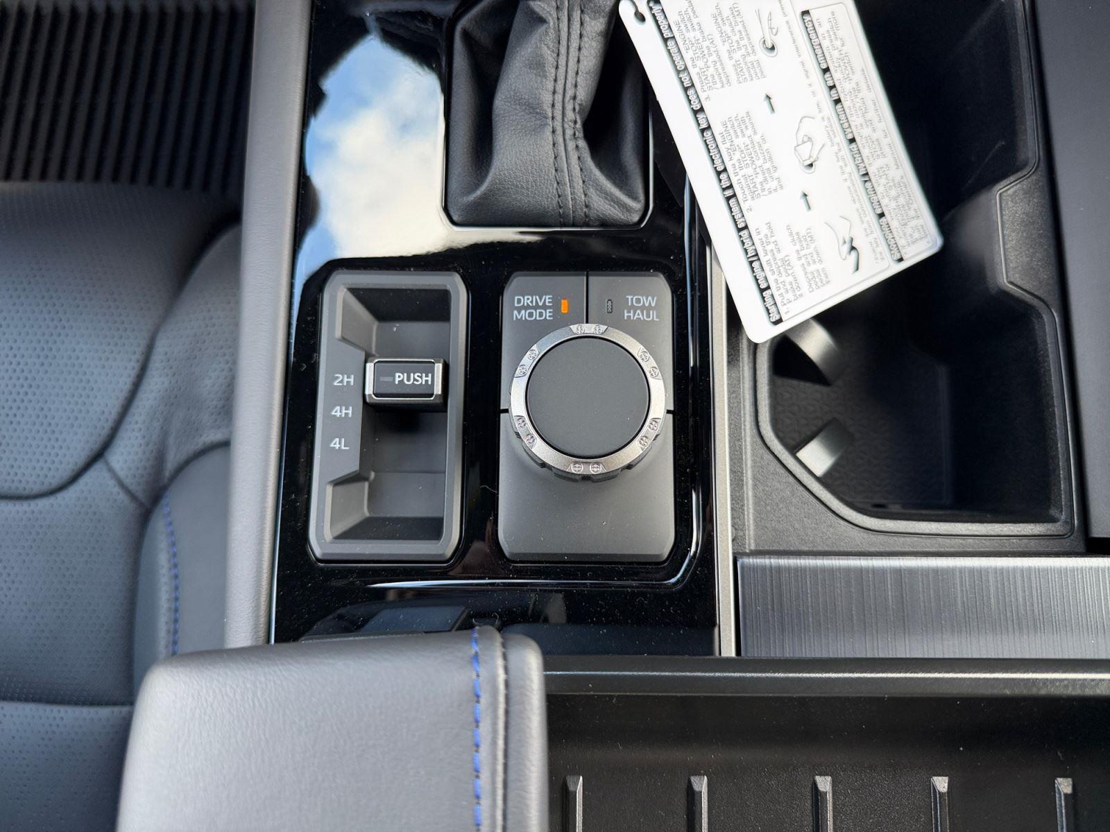 2026 Toyota Tundra Platinum - Photo 32