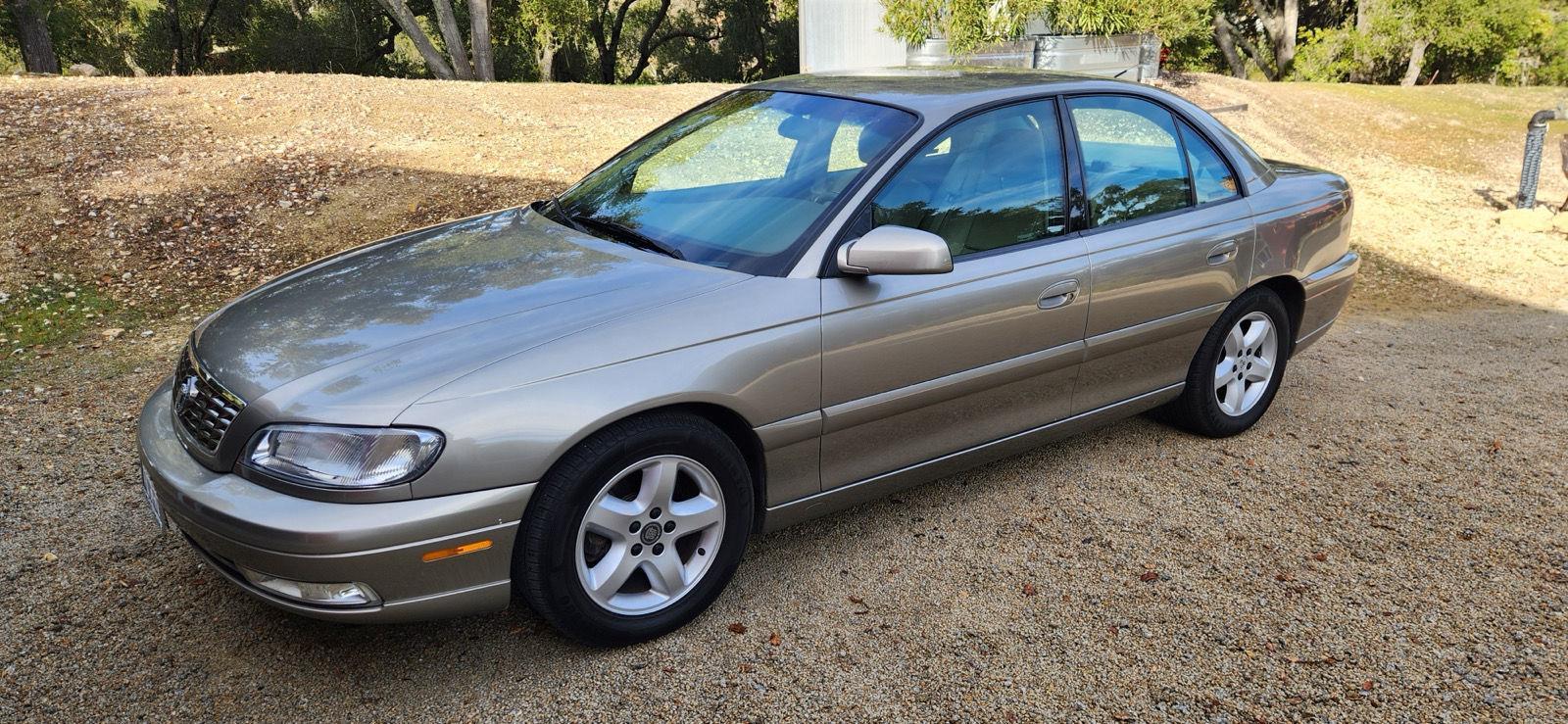 2000 Cadillac Catera Base's photo